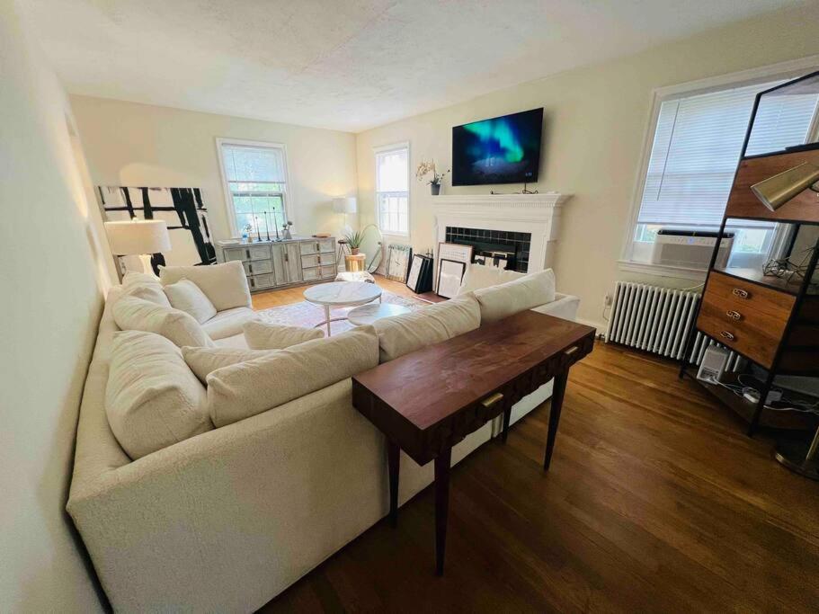 Dc'S Best Location 4 Bed With Parking Walk To Metro And Nightlife Bethesda Row Chevy Chase Exterior foto