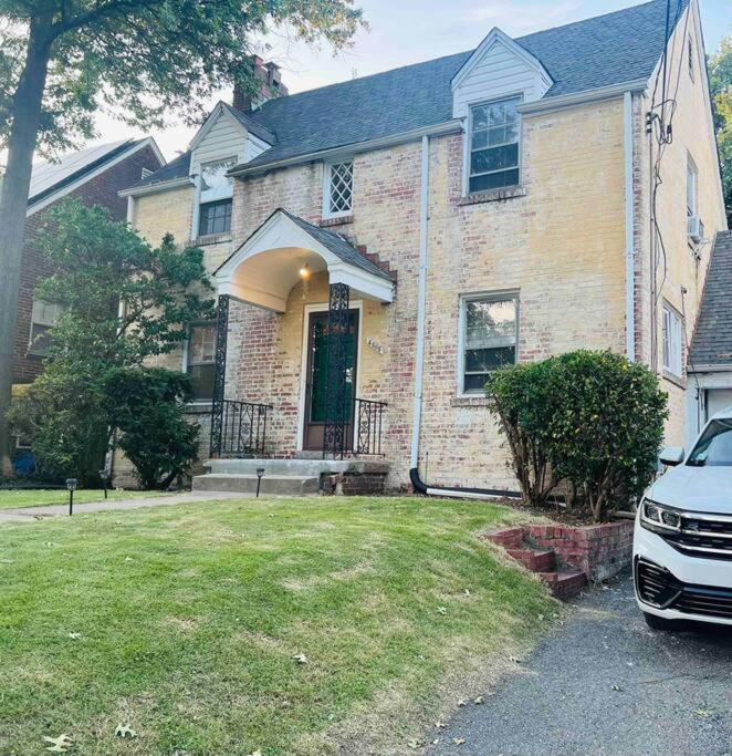 Dc'S Best Location 4 Bed With Parking Walk To Metro And Nightlife Bethesda Row Chevy Chase Exterior foto